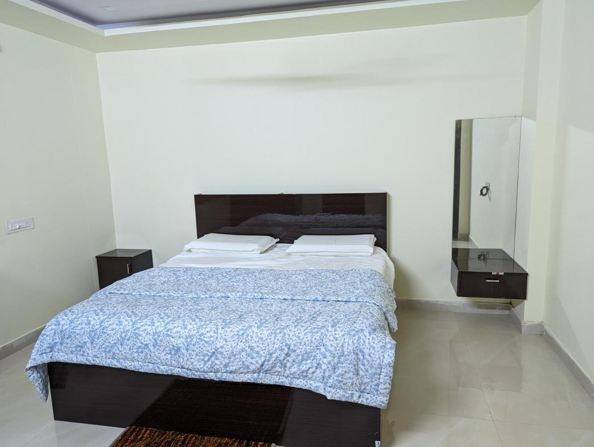 Ramya Grand Apartment Visakhapatnam Exterior photo